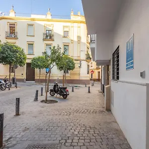 Nine O´clock Castellar By Valcambre Apartamento Sevilla
